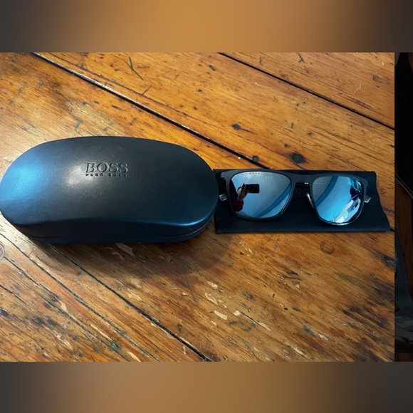 Hugo Boss Sunglasses - Picture 1 of 5